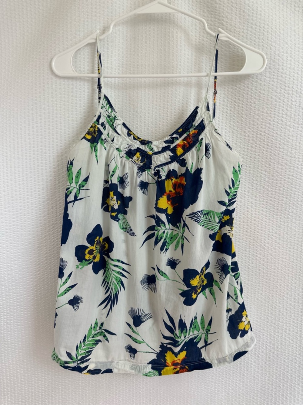 Patagonia Women’s Small Floral Cami Tank Top White Blue Green Cotton Summer